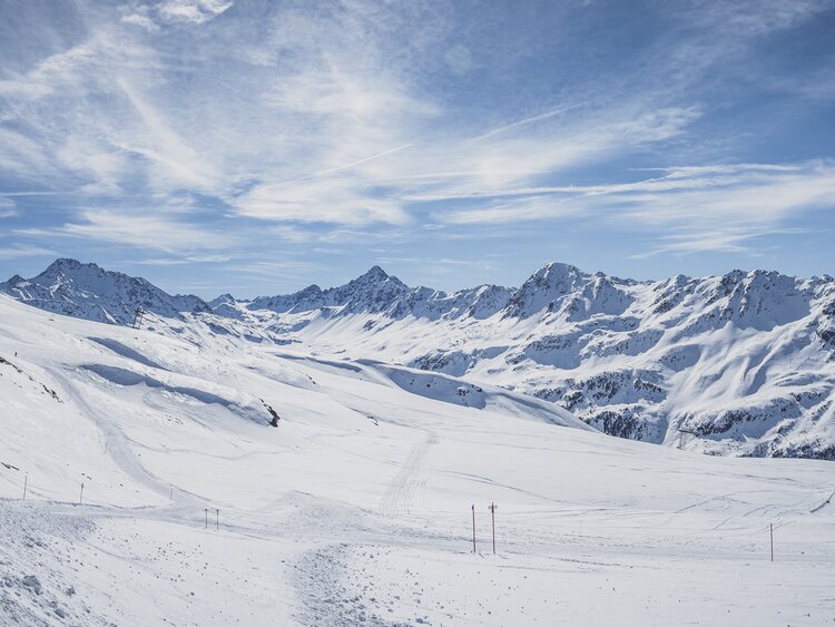 Wunderbare Aussicht auf Bergwelt vom Naherhohlungsgebiet Pischa. | © Davos Klosters Mountains